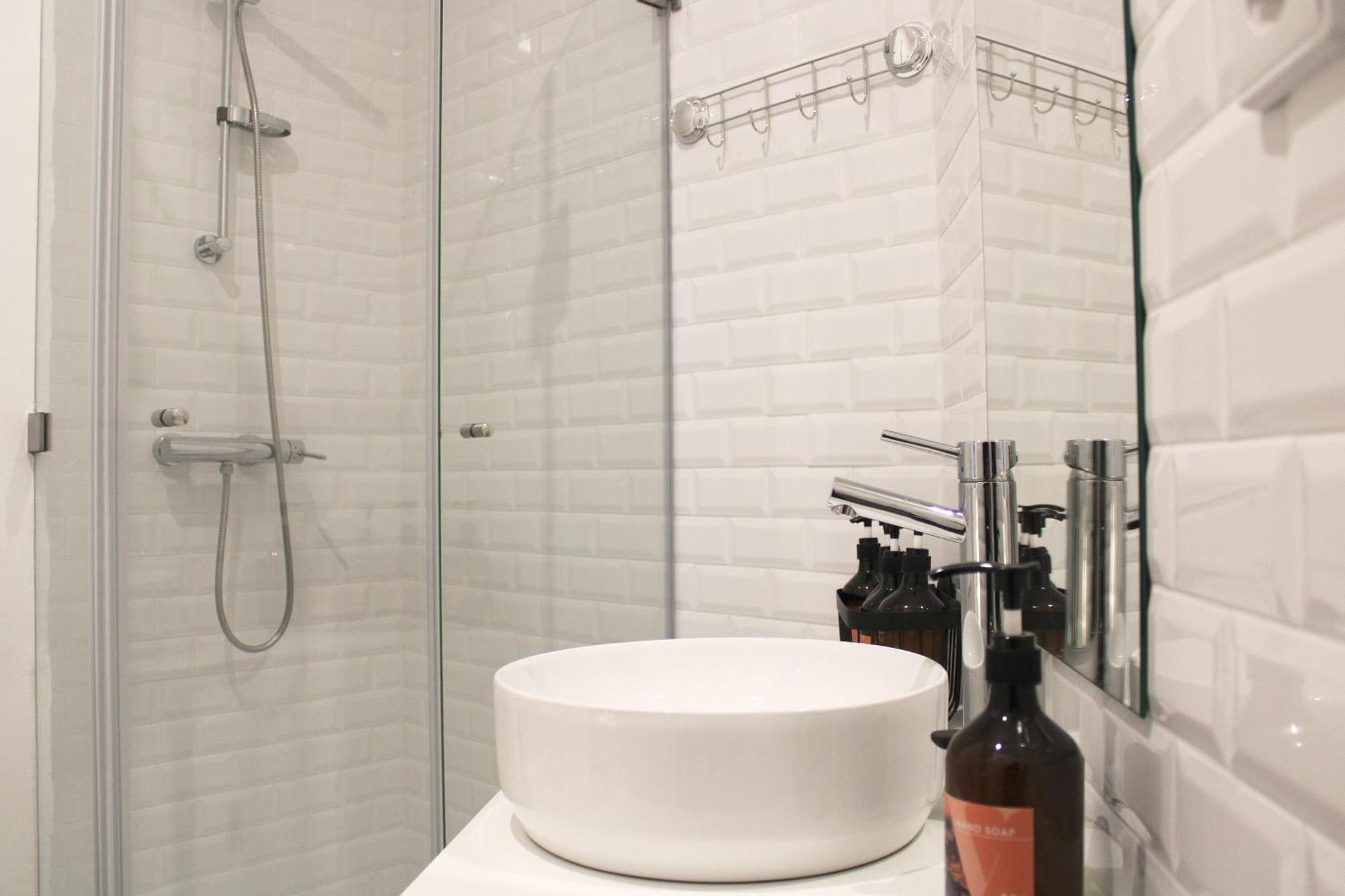 Modern Flat Near Trindade By Lovelystay بورتو المظهر الخارجي الصورة